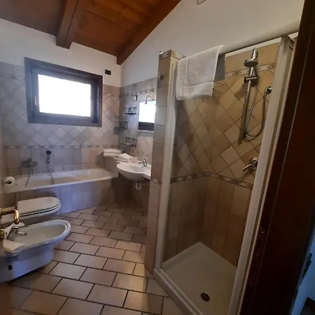 Duno A Un Passo Da Citta Alta Lodge