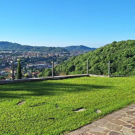 Duno A Un Passo Da Citta Alta