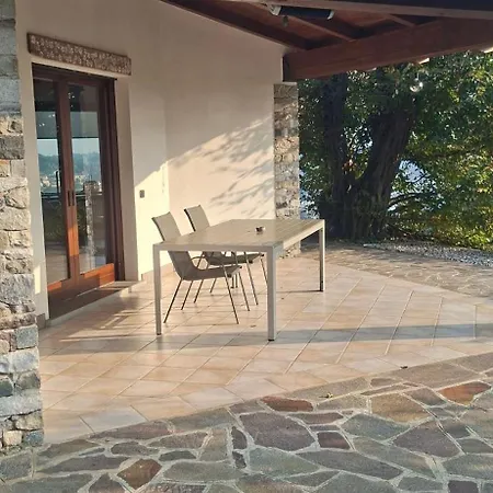 Duno A Un Passo Da Citta Alta *