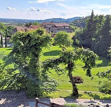 Duno A Un Passo Da Citta Alta Gerendaház *