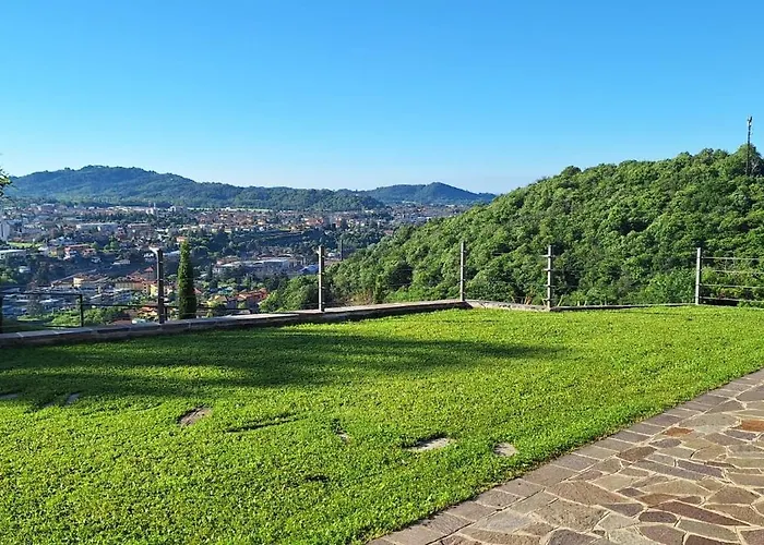 Duno A Un Passo Da Citta Alta
