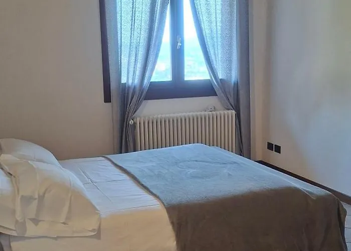 Duno A Un Passo Da Citta Alta *