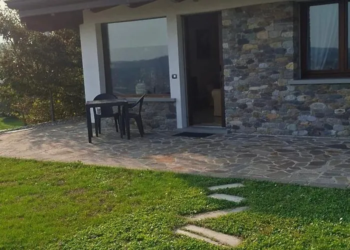 Duno A Un Passo Da Citta Alta Lodge